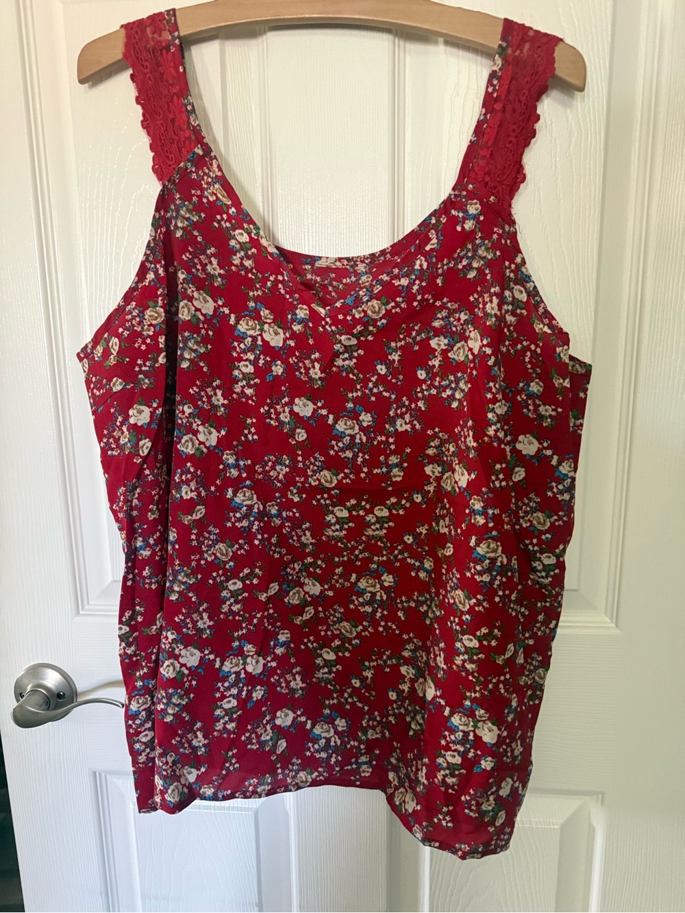Shein 2XL Red Floral Lace-Trim Tank Top